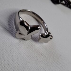 Anillo color plata Mariposa & estrella